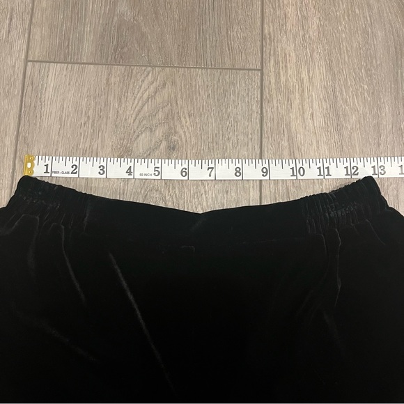 Vintage R&M Richards Black Velvet Velour Pants Size 8 Petite Wide Leg With Slit - Picture 8 of 11